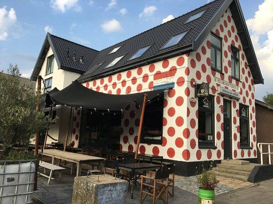 Bolletjescafe de Klok Warmenhuizen
